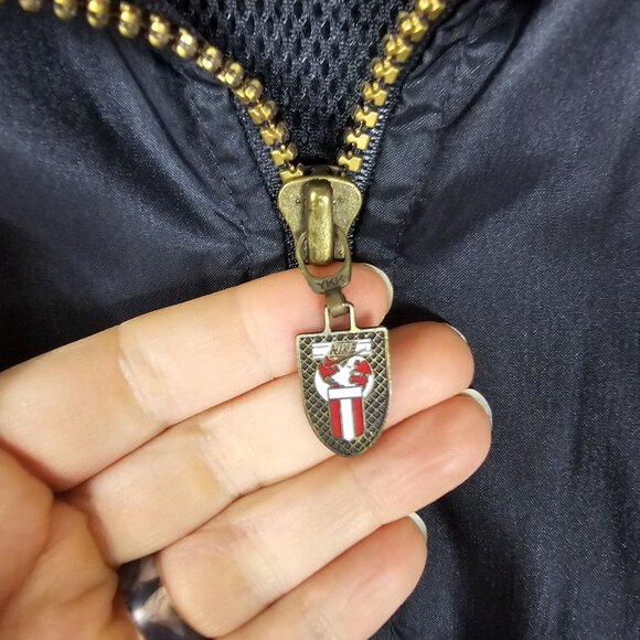 Vintage 90s Nike International Windbreaker Jacket M Pink & Black Retro Casual - Picture 4 of 12